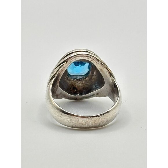 Vintage Sterling Silver Blue Topaz Ring Size 7.5 - Picture 2 of 11